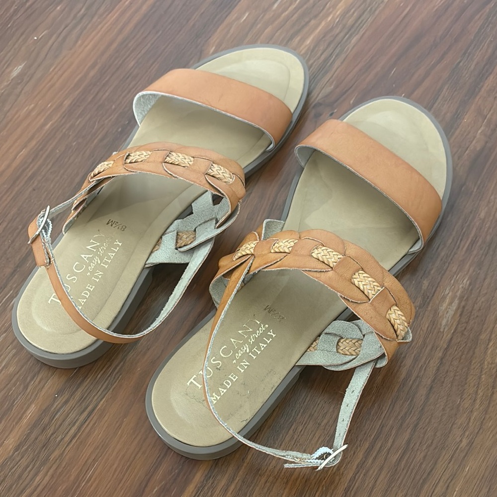 Tuscany by Easy Street Sandals, size 8 1/2 M